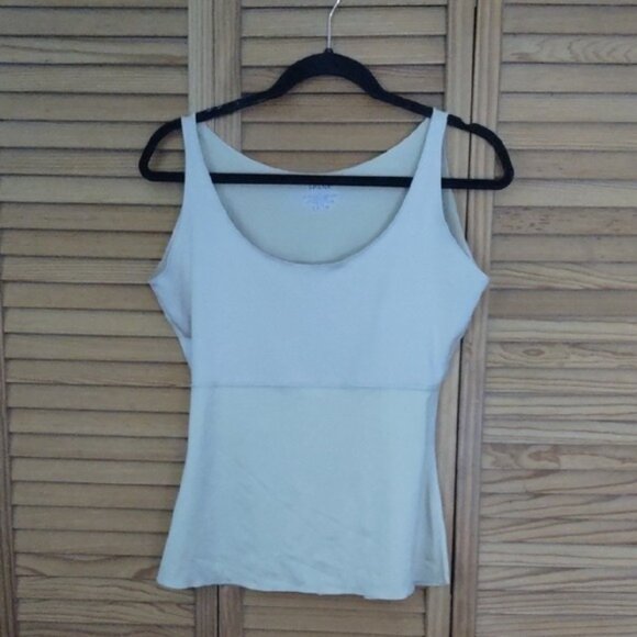 Spanx Nude Beige U Neckline Slimming Shape Wear Tummy Control Tank Top Size L - Picture 2 of 8